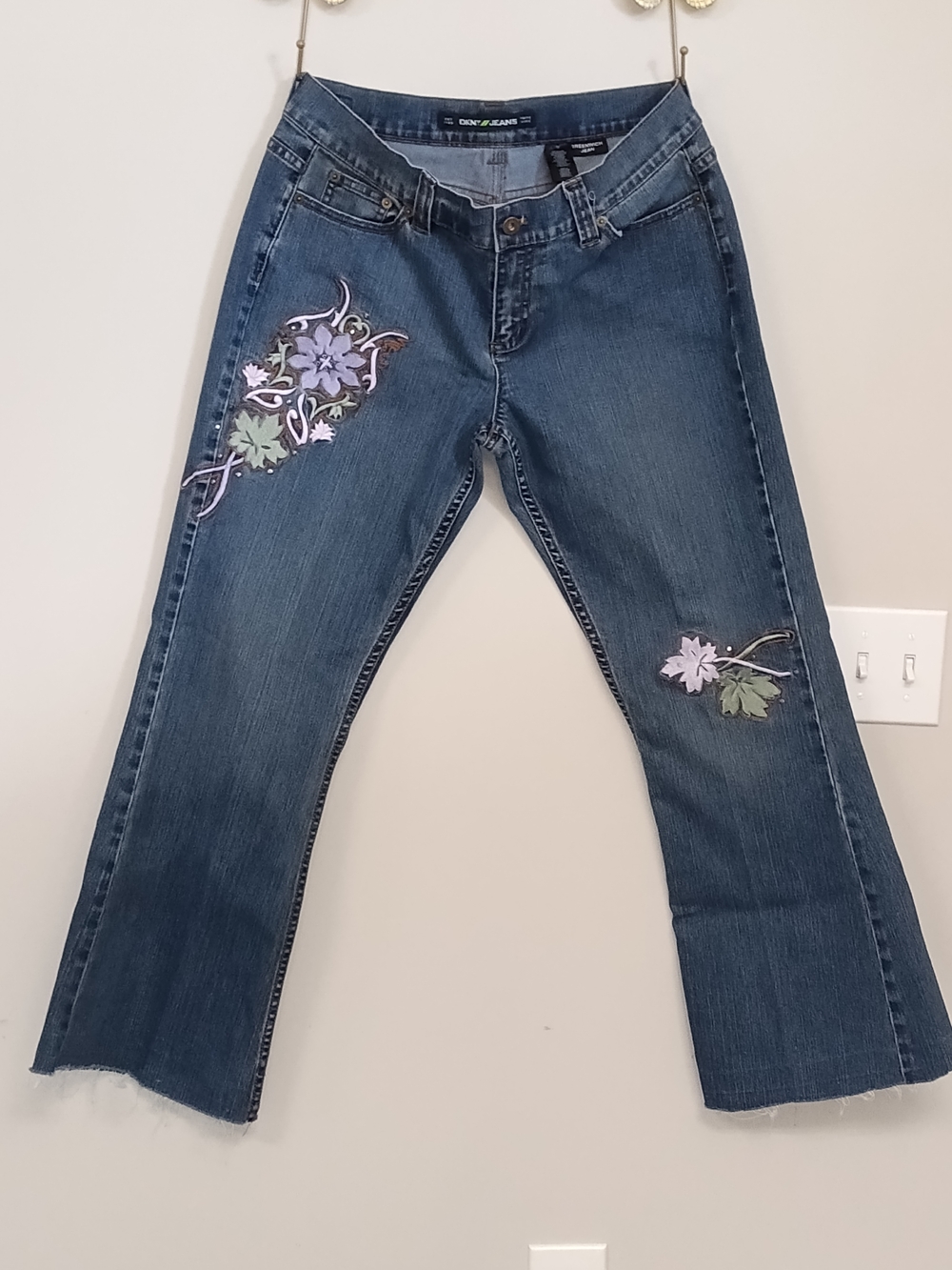 DKNY Y2K Vintage Floral Embroidered Flare Leg Greenwich Jeans 12 Boho Festival